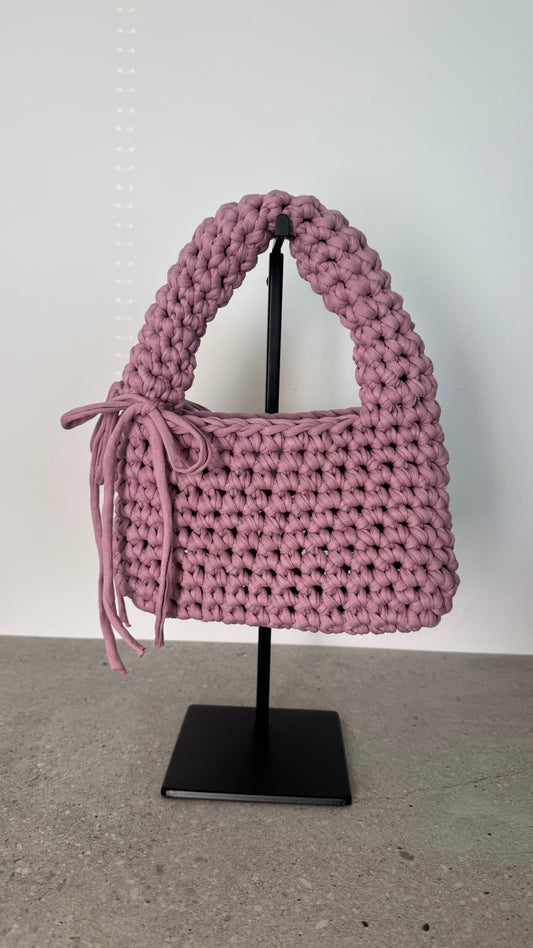 Lia | elegant & auffällig in Lila